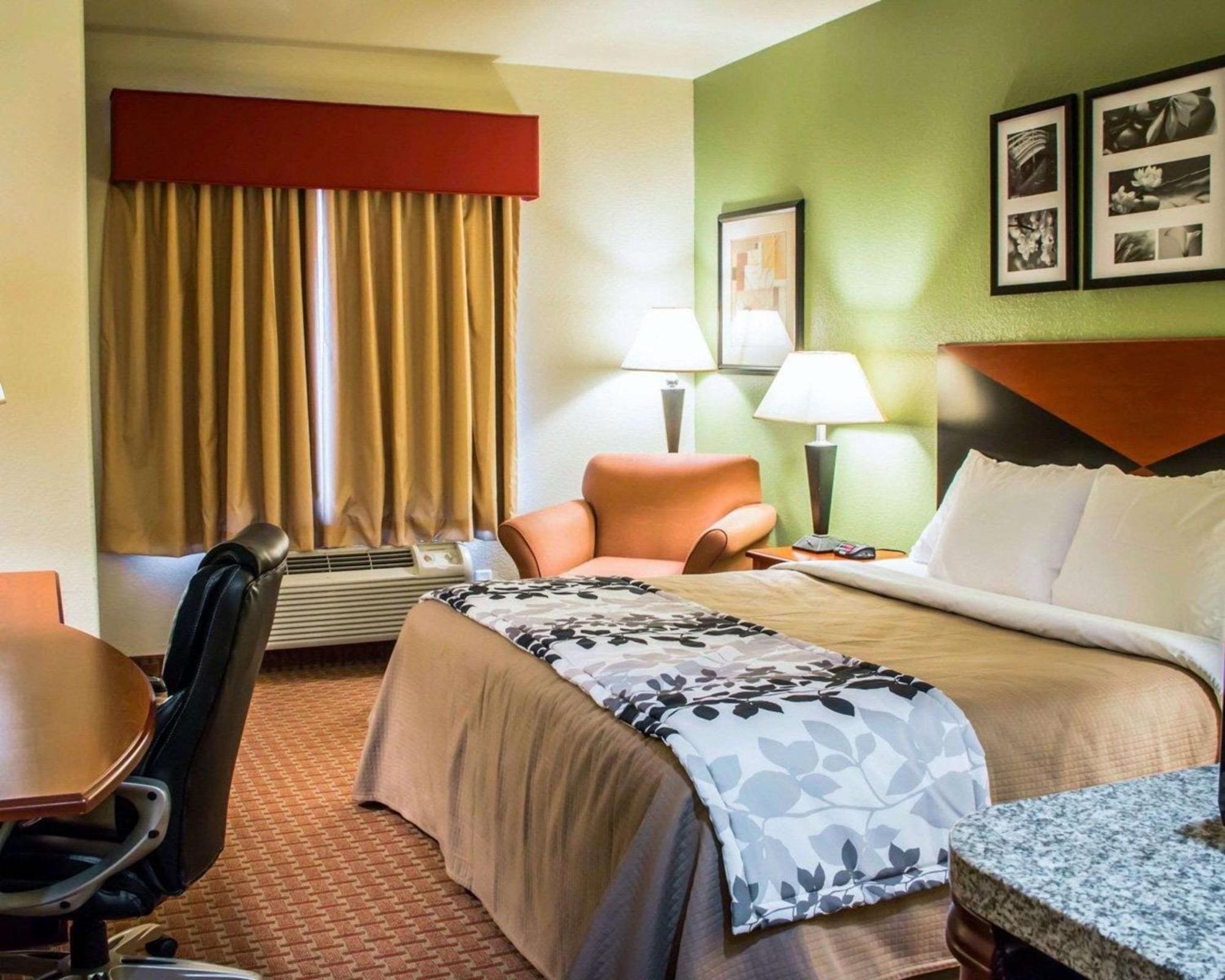 Sleep Inn & Suites At Six Flags San Antonio Exterior photo